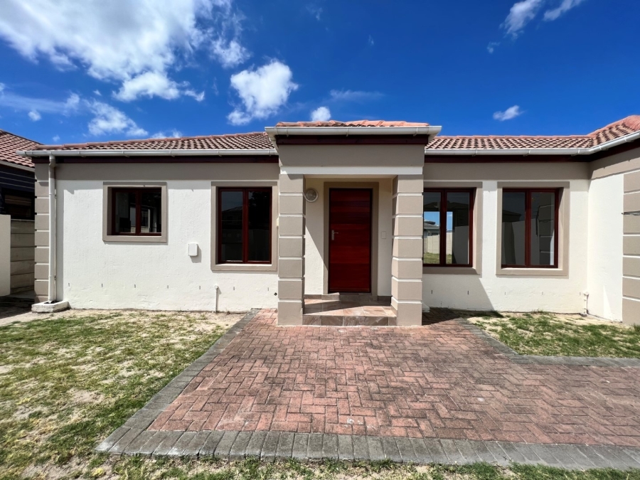 4 Bedroom Property for Sale in Parklands Western Cape